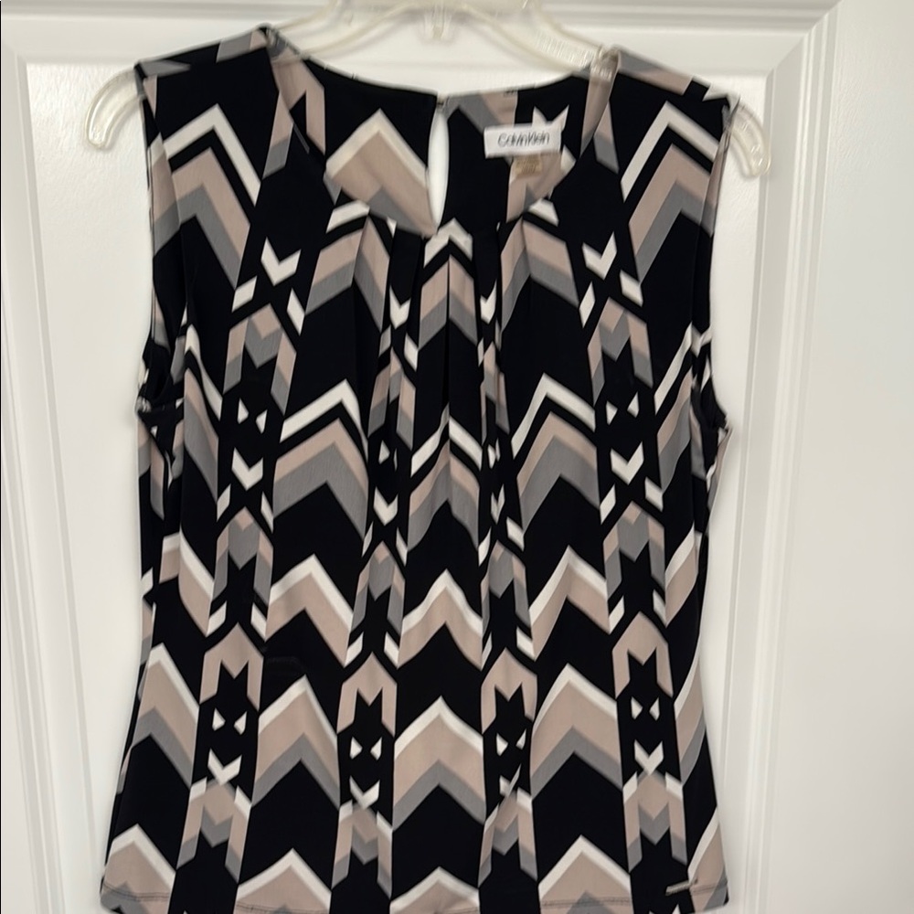 Calvin Klein Black and White Sleeveless Graphic Blouse